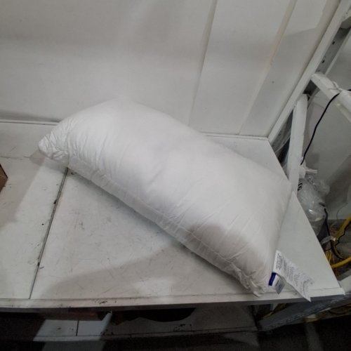 CASPER "THE ESSENTIAL PILLOW" - KING 18" X 34" - WHITE (MODEL: 1389418) image 3