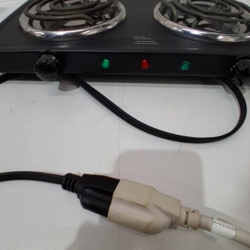 SALTON PORTABLE WIRED ELECTRIC HOT PLATE DOUBLE BURNER COOKTOP - 2X 900W - BLACK (MODEL: HP1941) image 2