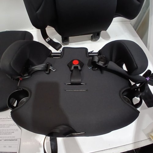 GRACO TRANZITIONS 3-IN-1 HARNESS/HIGHBACK/BACKLESS BOOSTER CAR SEAT - 100LBS MAX/CAP - PROOF/BLACK (MODEL: 2035724) image 4