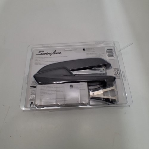 SWINGLINE 545 STANDARD DESKTOP STAPLER VALUE PACK WITH 20 SHEET CAPACITY STAPLER, 5000 STAPLES, AND STAPLE REMOVER - BLACK image 3