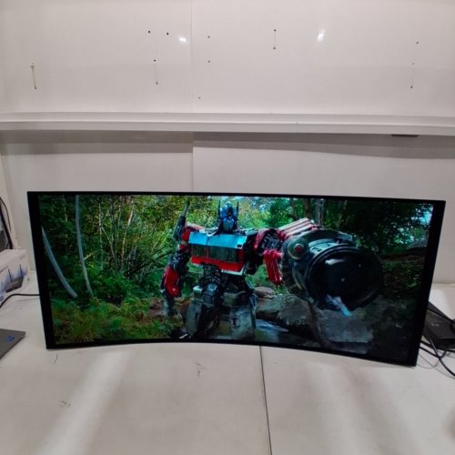 LG ULTRAGEAR 39" DUAL-MODE 5K2K (5120X2160) 1500R CURVED OLED GAMING MONITOR - (WUHD 165HZ WFHD 330HZ), 0.03MS, NVIDIA G-SYNC COMPATIBLE - (MODEL: 39GX950B) image 8