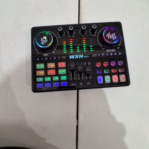 LIVE SOUND CARD AUDIO INTERFACE WITH DJ MIXER EFFECTS - MULTI COLOURED (MODEL: DJ20) image 2