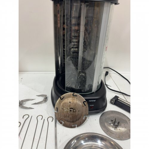 NUTRICHEF COUNTERTOP VERTICAL ROTATING ROTISSERIE OVEN - (MODEL:PKRTVG34) image 4