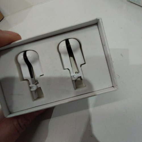 EAR CLIP FOR VNS - UNIVERSAL COMPATIBILITY - WHITE image 3