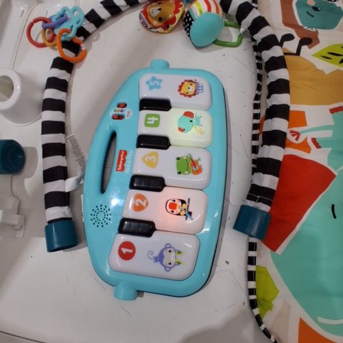 FISHER-PRICE DELUXE KICK & PLAY PIANO GYM AND MARACAS - MULTICOLOUR (MODEL: HVX56-DB2A) image 2
