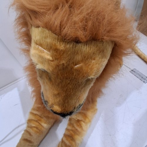 MELISSA AND DOUG GIANT LION STUFFED LIFELIKE ANIMAL - (MODEL: ‎2102) image 3