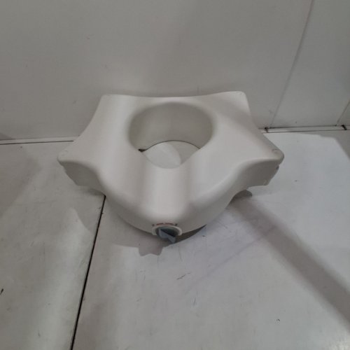 MEDLINE GUARDIAN BARIATRIC SEAT RISER - 4" - WHITE (MODEL: G4-300BRX1) image 2