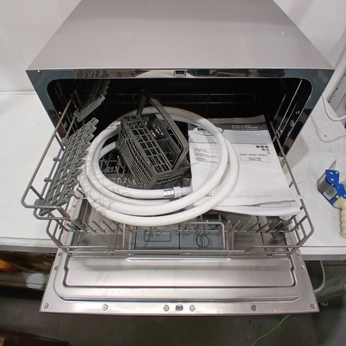 DANBY COUNTERTOP DISHWASHER WITH 6 PLACE SETTINGS WITH STAINLESS STEEL INTERIOR WITH 8 WASH CYCLES WITH QUICK CONNECT AND DELAY START - SILVER (MODEL: DDW631SDB) image 4
