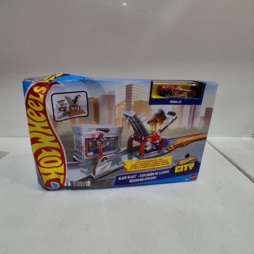 HOT WHEELS BLAZE BLAST PLAYSET - RED/GREY (MODEL: FJN36) image 2