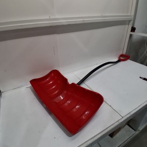 GARANT POLY-BLADE SNOW PUSHER SHOVEL - 26" - RED image 2