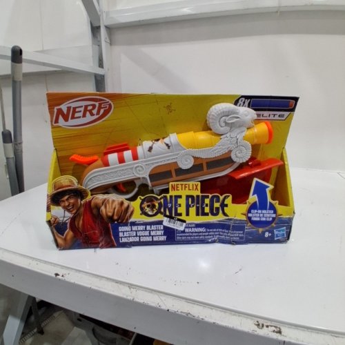 NERF ONE PIECE GOING MERRY BLASTER WITH CLIP ON HOLSTER (MODEL: G29792210) image 2