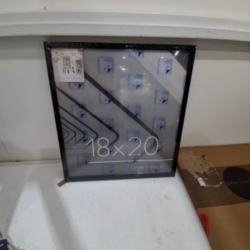AMERICANFLAT STREAMLINE COLLECTION THIN FRAME WITH POLISHED PLEXIGLASS - 18" X 20" - BLACK image 2