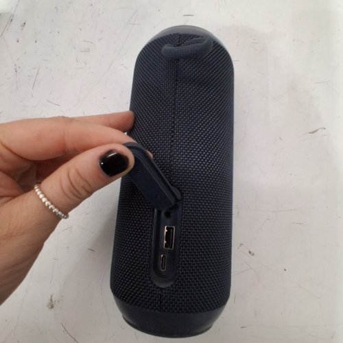 ONN. LARGE RUGGED BLUETOOTH SPEAKER WITH LED LIGHTING - BLACK image 3