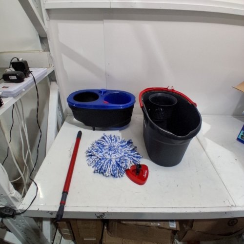 VILEDA EASYWRING RINSE CLEAN 2 TANK SPIN BUCKET SYSTEM - BLUE/RED/GREY image 2