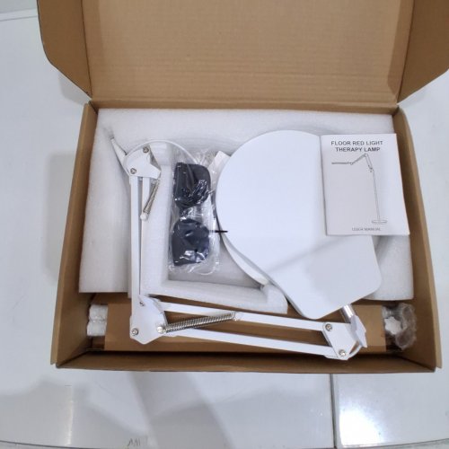 SHOMTERADE 3-IN-1 RED LIGHT THERAPY LAMP - 20W 100-120 V - WHITE/RED (MODEL: LLD-LDHG-BK-150LED) image 3