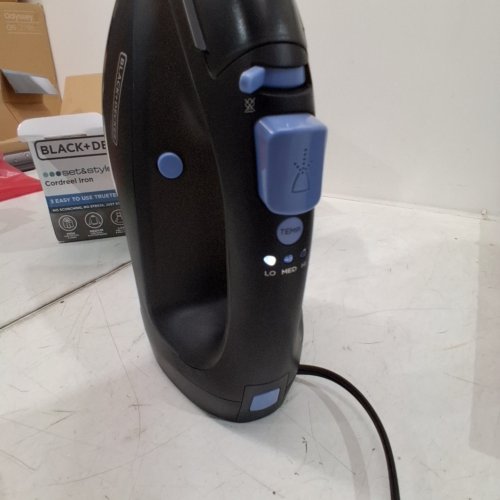 BLACK+DECKER SET AND STYLE CORDREEL IRON - BLACK\BLUE image 2