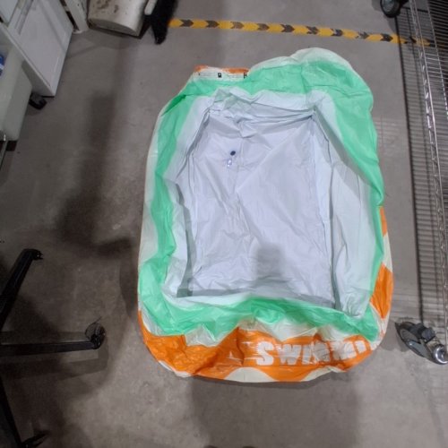 INFLATABLE POOL - GREEN, WHITE AND ORANGE image 2