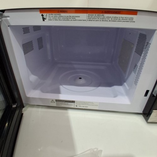 TOSHIBA COMPACT COUNTERTOP MICROWAVE OVEN - 1.2CU.FT - 1500W - STAINLESS STEEL (MODEL: ML-EM31P(SS)/CA) image 4