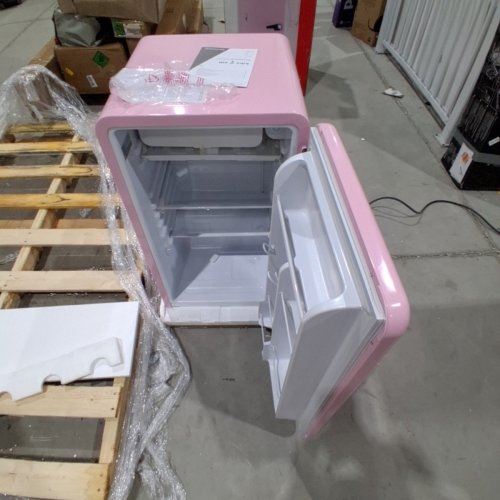 FRIGIDAIRE RETRO COMPACT ROUNDED CORNER PREMIUM MINI FRIDGE - 3.2CU.FT - PINK (MODEL: EFR372)) image 5