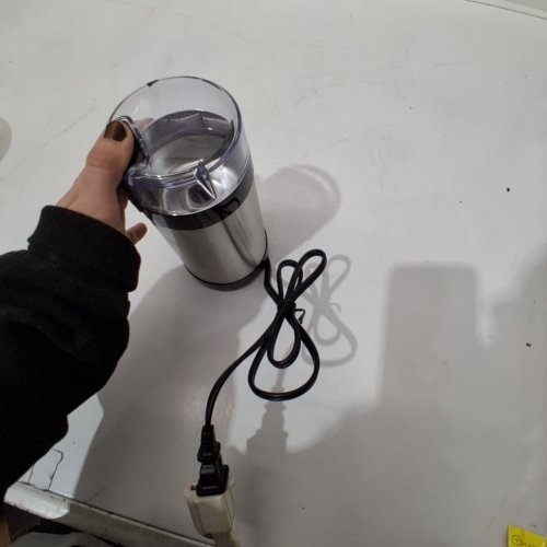 BLACK + DECKER EASY TOUCH ELECTRIC COFFEE & SPICE GRINDER - BLACK (MODEL: CBG110SC) image 2