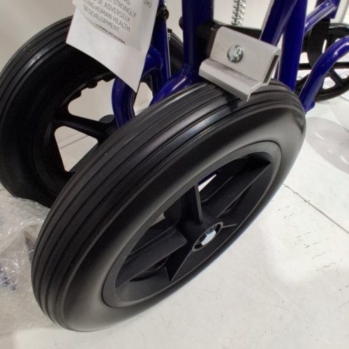 MEDLINE ALUMINUM TRANSPORT CHAIR WITH LARGE WHEELS AND BRAKES - 300LB MAX - BLUE (MODEL: MDS808210ABE) image 5