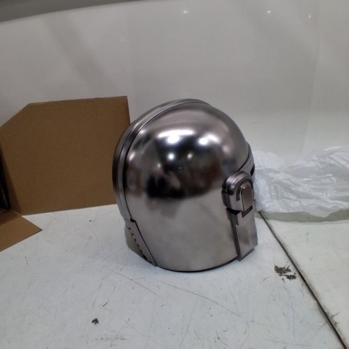 STAR WARS THE MANDALORIAN HELMET ROLEPLAY COLLECTIBLE image 4