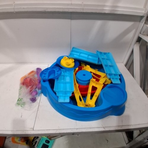 STEP2 TIDAL TOWERS WATER TABLE - 30" X 28" X 31.1" - MULTI-COLOUR (MODEL:2004953/4900C1) image 2