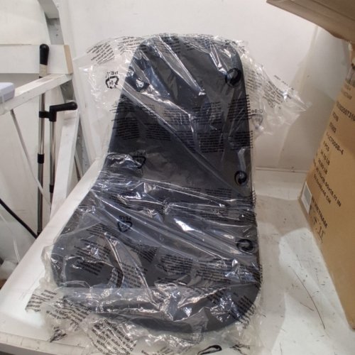4PK LACOO PLASTIC SHELL SIDE ACCENT CHAIR WITH WOODEN LEGS - 300LBS MAX - BLACK/WOOD - (MODEL: V-LC7000B-4) image 4
