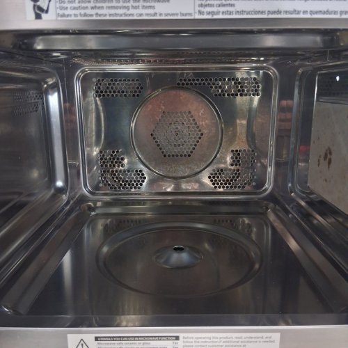 TOSHIBA TABLETOP 7-IN-1 AIR FRYER MICROWAVE OVEN WITH MULTIPLE FUNCTIONS, - 1.0 CU.FT - 1500W - STAINLESS STEEL/BLACK (MODEL: ML2-EC10SA(BS)) image 6