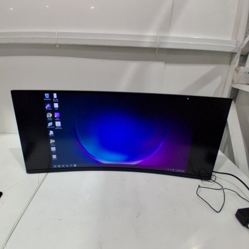 LG SMART MONITOR QHD CURVED DISPLAY WITH WEBOS THINQ APP GOOGLE CAST AIRPLAY 2 SCREEN SHARE HDR10 SRGB 99%, BLUETOOTH - 34" - WHITE (MODEL: 34U601SA) image 2
