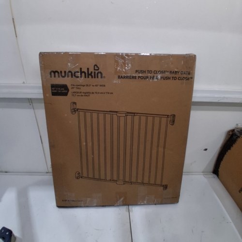 MUNCHKIN PUSH TO CLOSE EXTENDING BABY GATE - 27" X 30.5" - DARK GREY image 4