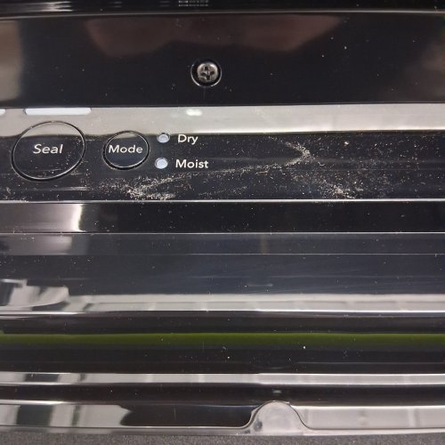 FOODSAVER COMPACT VACUUM SEALING MACHINE - BLACK/SILVER (MODEL: VS0150) image 4