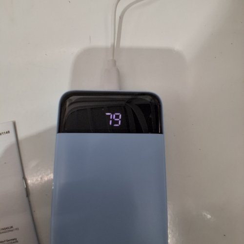 CHARMAST4-IN-1 PORTABLE COMPACT POWERBANK - WITH BUILT-IN USB-A USB-C/ LIGHTNINGMICRO USB CABLES - 10,000MAH- LED BATTERY DISPLAY - BLUE (MODEL: W1148) image 2