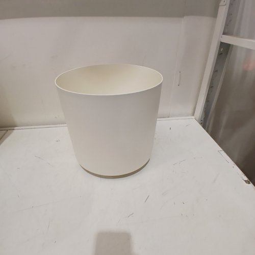 ROOM ESSENTIALS INDOOR OUTDOOR PLANTER POTS - 12" - WHITE image 2
