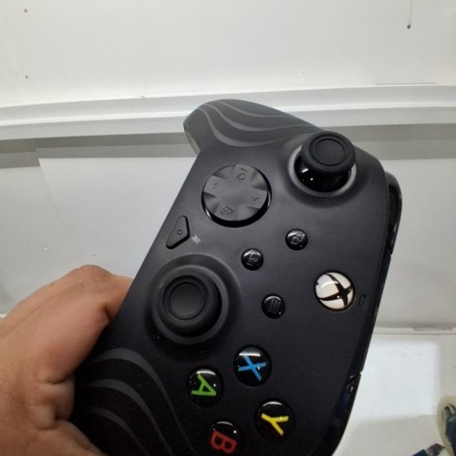 PDP GAMING RGB AFTERGLOW WAVE WIRED CONTROLLER FOR XBOX SERIES X|S, XBOX ONE, AND PC WITH 2 PROGRAMMABLE BACK BUTTONS - BLACK image 5