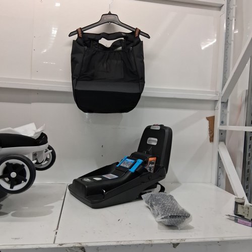 INFANT EVENFLO GOLD SHYFT DUALRIDE CAR SEAT AND STROLLER COMBO - 35LB MAXIMUM WEIGHT - ONYX BLACK - (MODEL: 37312310C) image 4