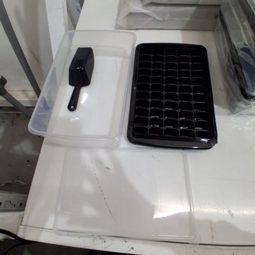 55PC ARTLEO ICE CUBE TRAY WITH LID STORAGE BIN AND SCOOP - BLACK image 3