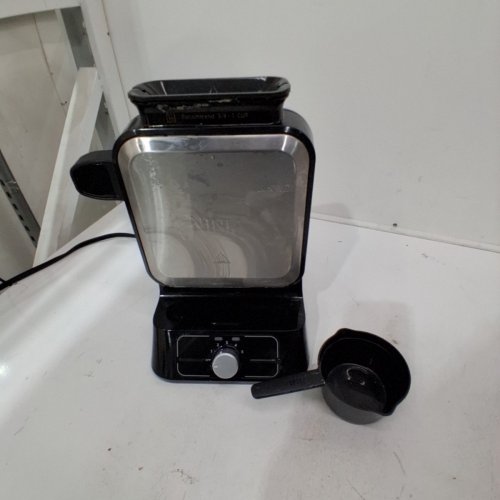 NINJA COUNTERTOP BELGIAN WAFFLE MAKER NEVERSTICK WITH POUR CUP - BLACK/SILVER - (MODEL: BW1000C) image 3