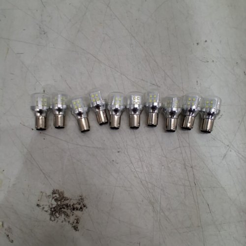 10 PROGRESS RAIL LED LIGHT BULBS (MODEL: 1-40438369) image 2
