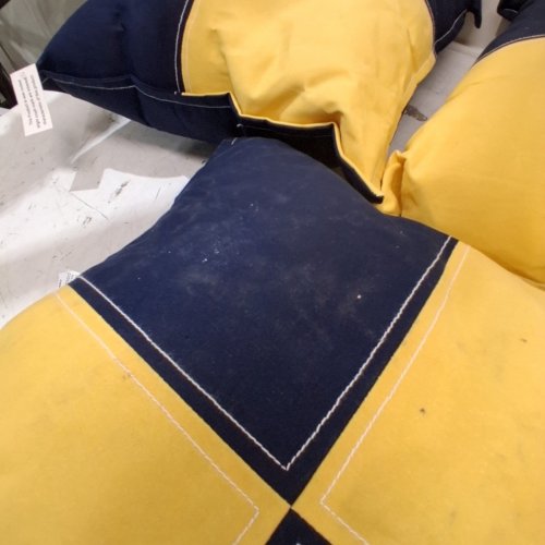 3PK ROOM ESSENTIALS INDOOR THROW PILLOWS - 18" X 18" - YELLOW / NAVY image 4