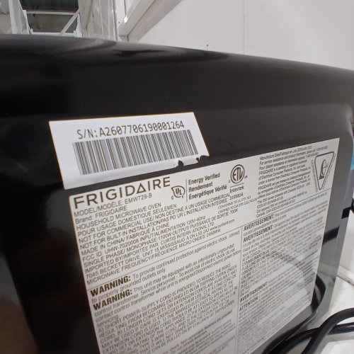 FRIGIDAIRE COUNTERTOP MICROWAVE OVEN - 0.7 CU.FT - 700W - STAINLESS STEEL (MODEL: EMW729-B) image 3
