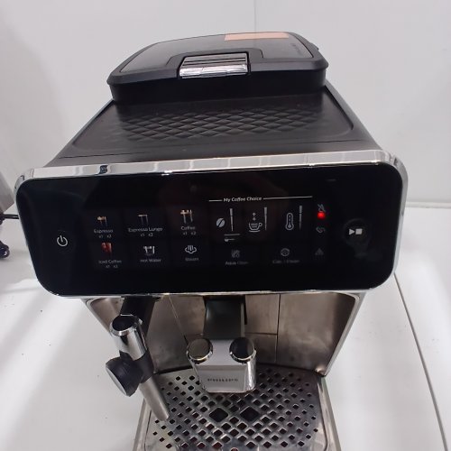 PHILIPS 3300 SERIES FULLY AUTOMATIC ESPRESSO MACHINE WITH BUILT-IN GRINDER & MILK FROTHER - BLACK CHROME (MODEL: EP3326/90) image 2