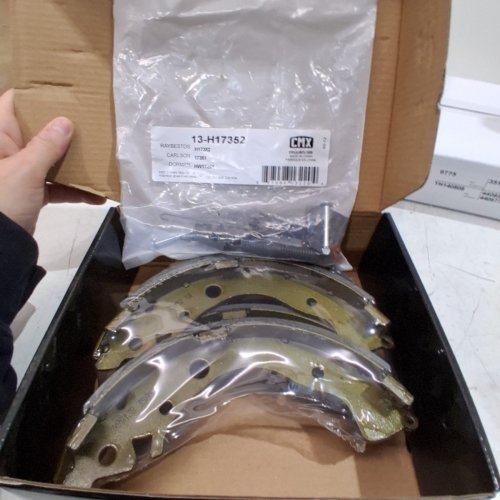 CMX FRONT DISC BRAKE PARTS ROTORS AND CERAMIC PADS KIT REPLACEMENT FOR VARIES MODELS (MODEL: 13-H17352/8-9775) image 3