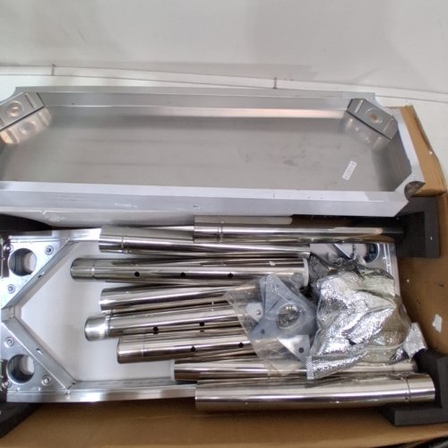 3 ADJUSTABLE HEIGHT LEVELS 4 WHEELS HEAVY DUTY FOOD PREP WORKTABLE - 30" X 12" X 34" - 700 LBS LOAD CAP - STAINLESS STEEL image 3