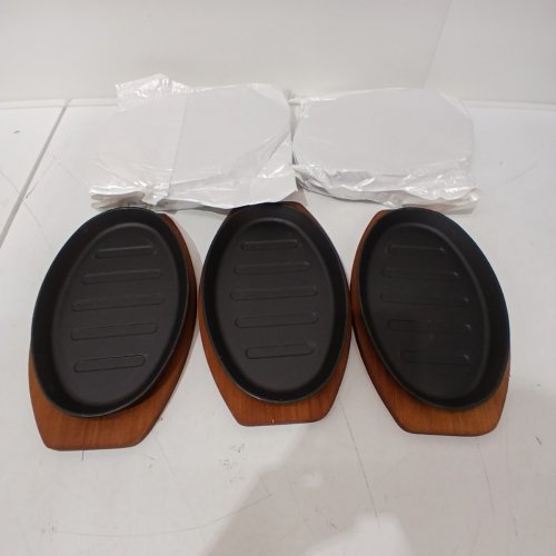 5PK CREATIVE BAKING PAN GRILL SERVING PLATE IRON WITH WOODEN BASE - BLACK / BROWN image 3