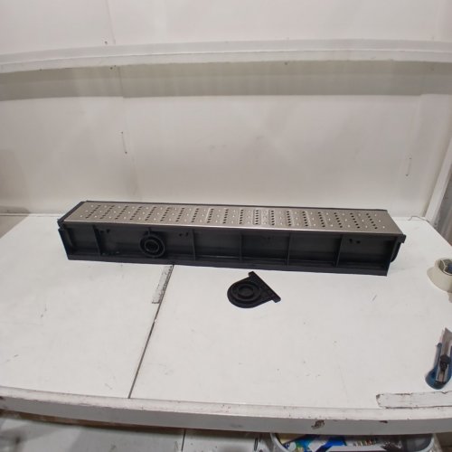 NATOTELA CHANNEL DRAIN - 40" X 6" - STAINLESS STEEL image 3