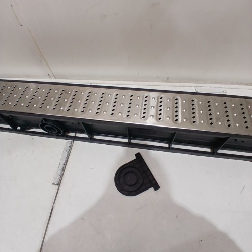 NATOTELA CHANNEL DRAIN - 40" X 6" - STAINLESS STEEL image 4