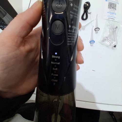 7PC WAFLOO WATER FLOSSER - PORTABLE, 300ML TANK, IPX7 WATERPROOF, 5 MODES, 6 FLOSSING TIPS - BLACK/CLEAR (MODEL: Y206) image 2