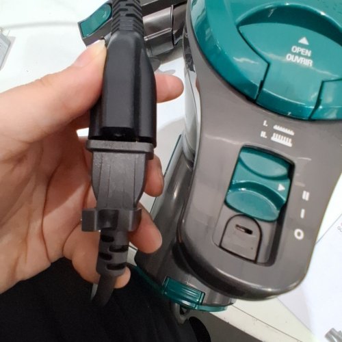 SHARK ULTRA LIGHTWEIGHT CORDED STICK VACUUM WITH EASY EMPTY CANISTER - 120V - GREEN/GREY (MODEL: CS110EMC) image 2
