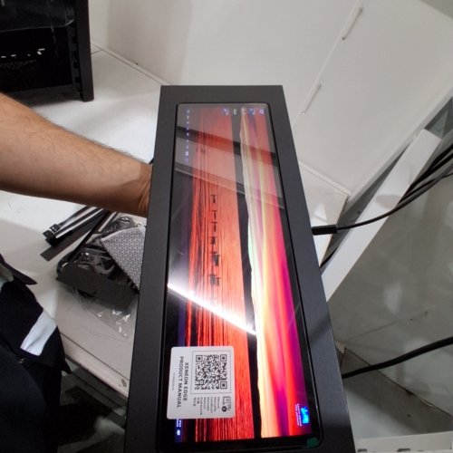 CORSAIR FRAME 4000D LCD RS ARGB PREMIUM MID-TOWER PC CASE - 14.5" LCD TOUCHSCREEN - 19.1" X 9.4" - BLACK - (MODEL: CC-9011326-WW) image 2